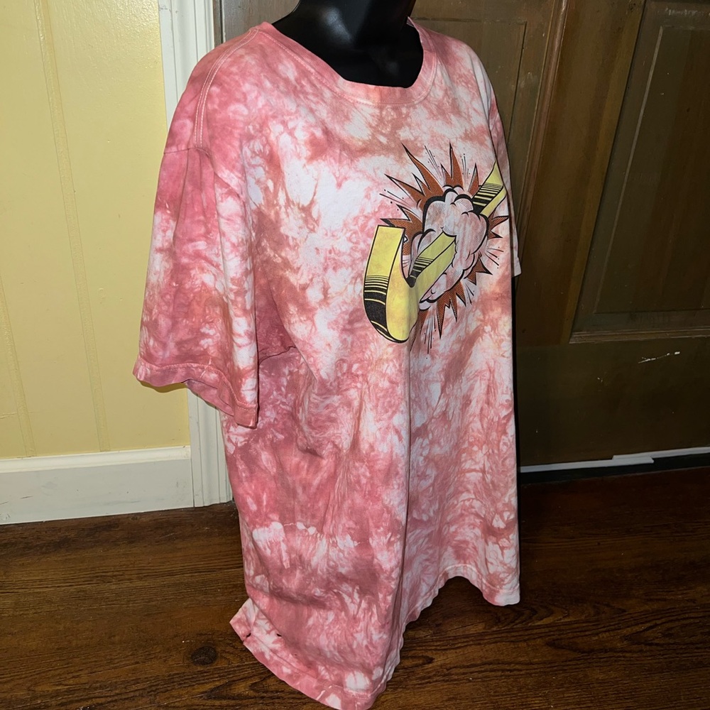 Nike Brown Red Tie-Dye Graphic Yellow Swoosh Logo Short Sleeve Shirt Size XL - Picture 7 of 10